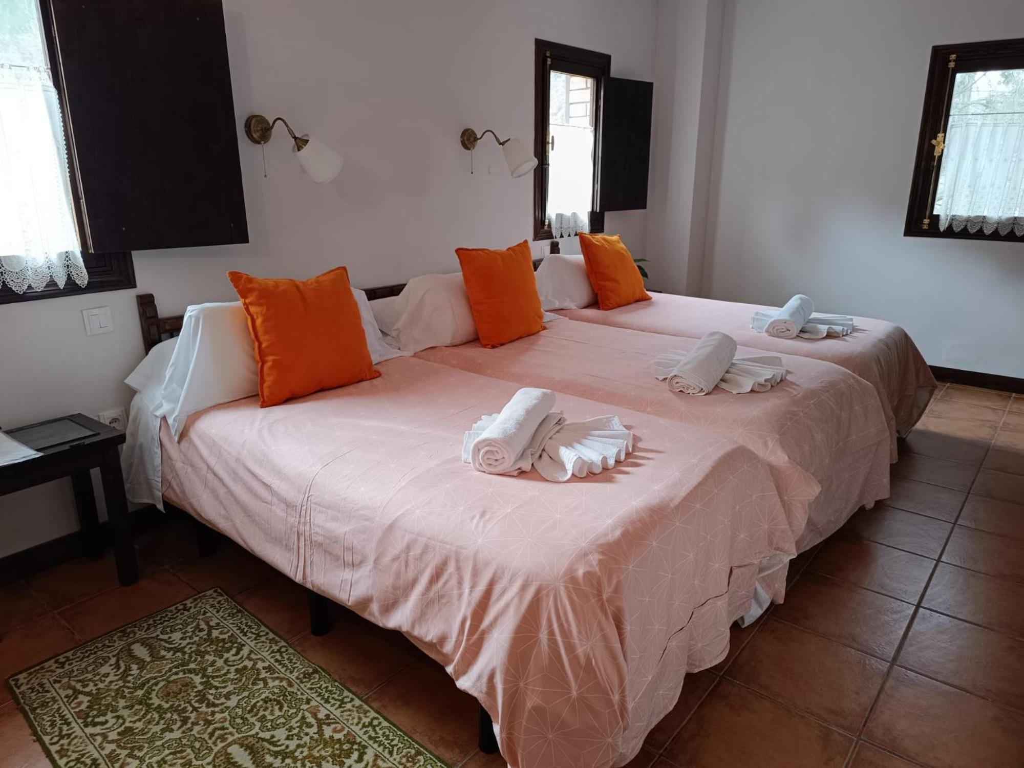Hotel Rural Don Burguillo El Tiemblo Bagian luar foto